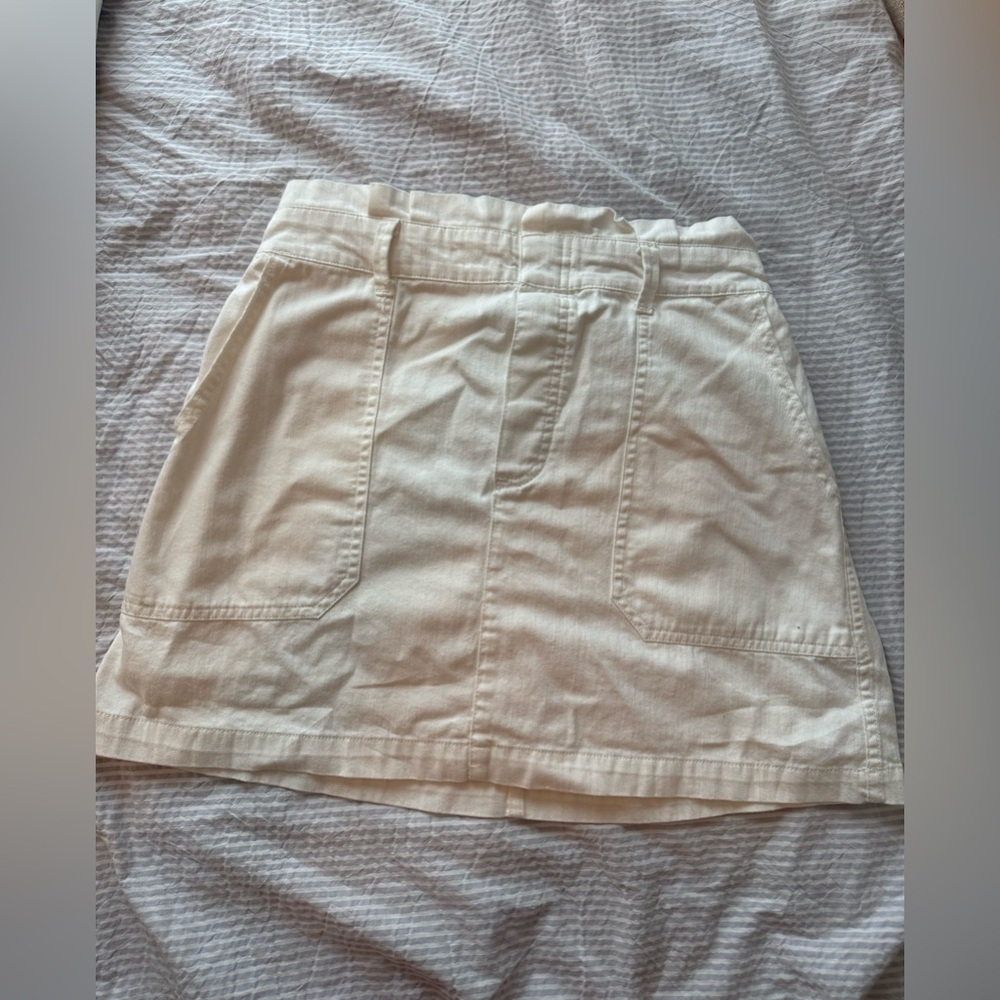 American eagle white mini skirt size medium